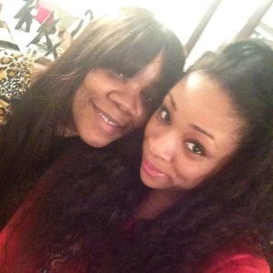 Meet your Posher, Desiree